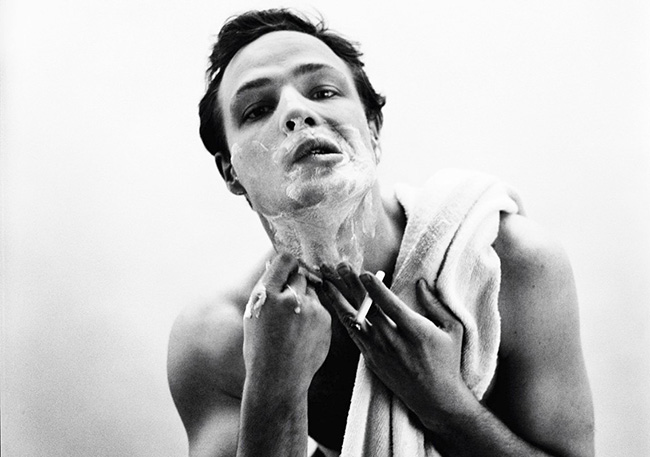 marlon-brando-by-richard-avedon-1951