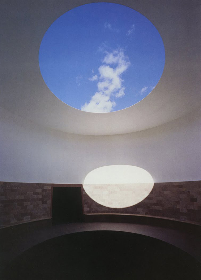Turrell-Roden-Crater-Detail-of-Sky-Tunnell-1977-present_905