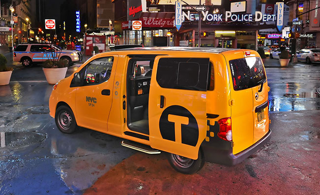 2014 Nissan NV200 Taxi - Time Square Open Door