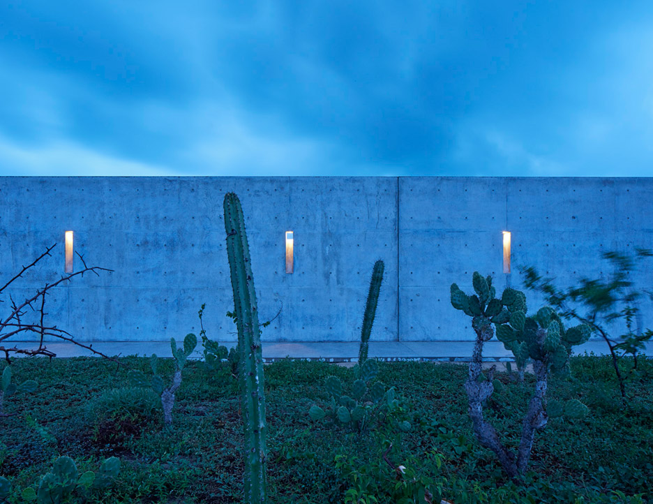 casa-wabi_bosco-studio-house_tadao-ando_puerto-escondido_oaxaca_mexico_dezeen_936_16