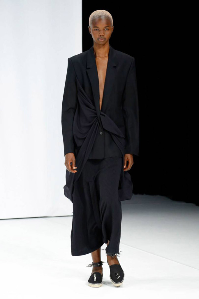 Chalayan-LFWSS19-EXCLAMA-2